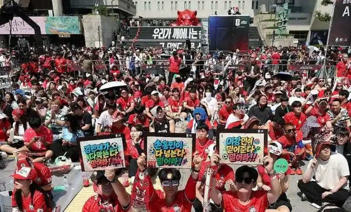 世界杯营销引燃韩国便利店,中国球迷能否从“路边摊”迎来足球经济新风口?